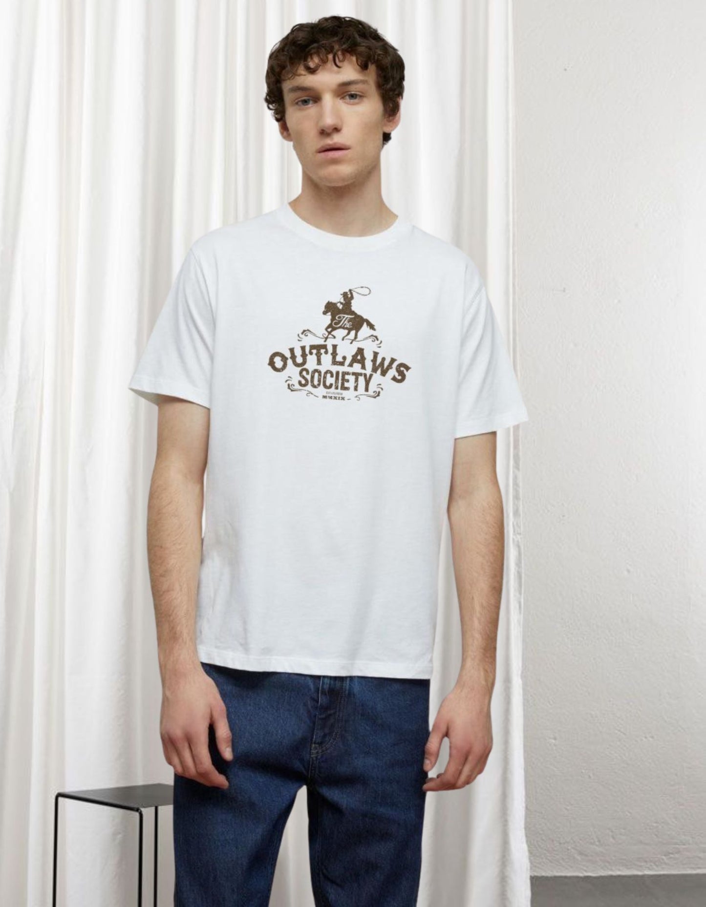 Retro Rider: Ford Bronco 1980 Oversized Tee