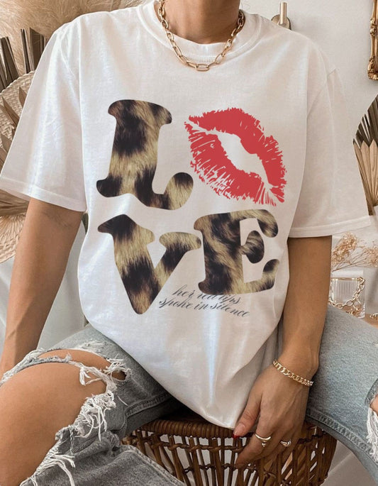 Wild Love Kiss Tee (Women's Oversized)